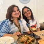 Toral Rasputra Instagram - Happy birthday Supriyaji ❤️❤️❤️ You know how much I love you & what you mean to me ❤️ आप हमेशा स्वस्थ रहो, खुश रहो और मुस्कुराते रहो 🤗🤗 I love u my Josy ❤️❤️😘