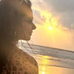 Toral Rasputra Instagram - पर तेनु जरुर मिलांगी……..❤️ . . . #beyou #bepositive #behappy #keepgoing #keepsmiling #stayfocused #staycalm #belileveinyourself #liveinthemoment #lifeisbeautiful