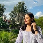 Toral Rasputra Instagram - Kuch pal sukoon ke 💜 . . . #beyou #bepositive #behappy #keepgoing #keepsmiling #believeinyourself #stayfocused #staycalm #liveinthemoment #lifeisbeautiful