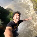 Tovino Thomas Instagram - As the wise one said: ‘Every flight begins with a fall’ and here I am mastering the art of handling a fall, so I can fly someday 😎 A fall from the world’s largest water that falls, the Victoria falls. A fall from Zimbabwe and bouncing back up in Zambia. A giant leap of faith from the bridge across the mighty Zambezi river. A true life changing adrenaline rush, living it and loving it 🌚 Victoria Falls, Zimbabwe