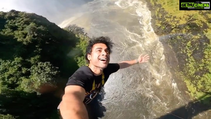 Tovino Thomas Instagram - As the wise one said: ‘Every flight begins with a fall’ and here I am mastering the art of handling a fall, so I can fly someday 😎 A fall from the world’s largest water that falls, the Victoria falls. A fall from Zimbabwe and bouncing back up in Zambia. A giant leap of faith from the bridge across the mighty Zambezi river. A true life changing adrenaline rush, living it and loving it 🌚 Victoria Falls, Zimbabwe