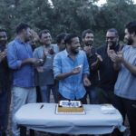 Tovino Thomas Instagram - ഒരു സുഹൃത്തെന്ന നിലയിലും , അവന്റെ സംവിധാനത്തിൽ അഭനയിച്ചിട്ടുള്ള ഒരു നടനെന്ന നിലയിലും ,ഒരുമിച്ച് പല സിനിമകളിലും അഭിനയിച്ചിട്ടുള്ള നടനെന്ന നിലയിലും ഞാൻ ഏറെ സന്തോഷത്തോടെ , അഭിമാനത്തോടെ നോക്കിക്കാണുന്ന വളർച്ചയാണ് @ibasiljoseph ന്റേത് .ഒരുപക്ഷെ ഈ അവാർഡ് വാങ്ങിക്കഴിഞ്ഞ് അവൻ അതേ വേദിയിലിരുന്ന് ഏറ്റവും ആദ്യം ഫോണിൽ വിളിച്ചതും എന്നെയായിരിക്കും . മിന്നൽ മുരളിക്ക് വേണ്ടി ബേസിൽ ഈ അംഗീകാരം ഏറ്റുവാങ്ങുമ്പോൾ ഞങ്ങൾ ഒരുമിച്ച് ഒരേ സിനിമയിൽ അഭിനയിച്ചു കൊണ്ടിരിക്കുകയാണ് എന്നുള്ളത് മറ്റൊരു നിമിത്തമായിരിക്കും . ഇനിയും കീഴടക്കാൻ ഉയരങ്ങളേറെയാണ് . വളരുക , വളരുക , മാനം മുട്ടെ വളരുക !! A serious post about @ibasiljoseph on my timeline seems dramatic.എന്നാലും കിടക്കട്ടെ .😁