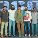 Tovino Thomas Instagram - From yesterday’s teaser launch of 2018, Malikappuram and Chaver. Wishing nothing short of best to everyone involved. ‘2018’ releasing in 2023 !!! Teaser out now 😁 "EVERYONE IS A HERO" @venukunnappilly @iamantojoseph @judeanthanyjoseph @tovinothomas @asifali @kunchacks @actorindrans @vineeth84 @lal_director @narainraam @ajuvarghese @sshivadhaoffcl @koshyvinitha @tanviram @aparna.balamurali @kalaiyarasananbu @sudheesh_actor @akhilarakkal @mohandas_art_director @chaman.chakko @nobinpaul @sameerasaneesh @_vishnugovind @sinat_savier @ronexxavier4103 @gilujoseph #2018 #keralaflood #everyoneisahero #judeanthanyjoseph #venukunnappilly #antojoseph #ckpadmakumar #kavyafilmcompany #pkprimeproductions #tovinothomas #asifali #kunchakoboban #thanviram #kalaiyarasan #shivada #vineethakoshi #vineethsreenivasan #narain#lal #indrans #sudheesh