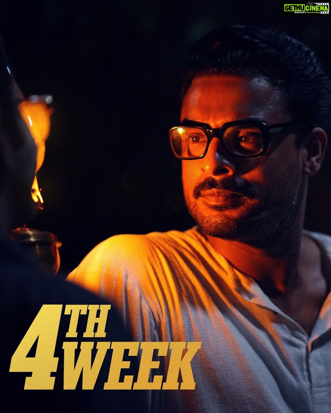 Tovino Thomas Instagram - നാലാം വാരത്തിലേക്ക് 💙 Experience #NeelavelichamMovie in 4K Dolby Atmos. #VaikomMuhammadBasheer #MSBaburaj #PBhaskaran #TovinoThomas #AashiqAbu #RimaKallingal #RoshanMathew #ShineTomChacko #GirishGangadharan #Bijibal #RexVijayan #OPMCinemas #OPMCinemasRelease