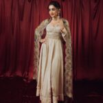 Trisha Instagram - 👋🏻 🧿 Outfit: @archanajaju.in @elevate_promotions Jewellery: @kishandasjewellery Footwear: @aprajitatoorofficial Style team : @ekalakhani @malinikarthikeyan @arpita.kc @harshene.ravichandar @mayuri_srivastava Makeup @uspawar Hair @rohini_hairstylist Photographed by @livingin24fps @anupamasindhia Production: @donsrini for @madrastalkies @lyca_productions #PS2 #PonniyinSelvan #ManiRatnam #TrishaKrishnan #TeamE #CholasAreBack #KishandasJewellery #EkaLakhani #CholaTour Anna University Chennai