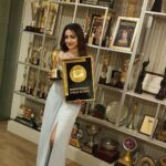 Trisha Instagram – Thank you for the honour,appreciation and love🏆🏅
 @behindwoodsofficial @jfwdigital 
Mani sir,Thank you for #kundavai and #ps 👑🧿