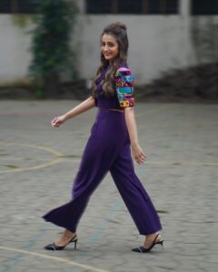 Trisha Instagram - Walking my way into…😈
Wearing @minisondhiofficial 
Earrings @wrapgame.co 
Rings @overrated92.5silver @mediatribein 
Shoes @charleskeithofficial 

Styled by @ekalakhani @malinikarthikeyan @team___e 
Hair @rohini_hairstylist 
Makeup @uspawar3 
Shot by @thestoryteller_india 

@lyca_productions 
#Raangi #TrishaKrishnan #Trisha