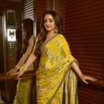 Trisha Instagram - Eid Mubarak🌙🧿 Outfit: @paulmiandharsh @viralmantra Jewellery: @kishandasjewellery Style team : @ekalakhani @team___e @malinikarthikeyan @harshene.ravichandar @arpita.kc @mayuri_srivastava Makeup @uspawar Hair @rohini_hairstylist Photographed by @livingin24fps @anupamasindhia Production: @donsrini for @madrastalkies @lyca_productions #PS2 #PonniyinSelvan #ManiRatnam #TrishaKrishnan #TeamE #CholasAreBack #KishandasJewellery #EkaLakhani #CholaTour Chennai