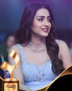 Trisha Instagram - Thank you for the honour,appreciation and love🏆🏅
 @behindwoodsofficial @jfwdigital 
Mani sir,Thank you for #kundavai and #ps 👑🧿
