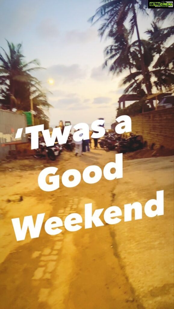 Tuhina Das Instagram - What my weekend looked like 🤗❤🙌🏻🧿 #weekend #weekendvibes #outing #wanderlust #trip #beach #beachlife #goodvibes #instagood #instadaily #tuhinadas Versova Beach
