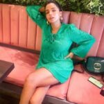 Tuhina Das Instagram – What my weekend throwback looks like- happy in green ✨!

#weekendvibes #ootd #greenoutfit