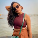 Tuhina Das Instagram - Let the wind blow through your hair and sun shine on your soul. ✨ #nature #moodoftheday #ootd #tuhinadas