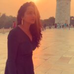 Tuhina Das Instagram - Basking in the setting sun is bliss ☀️✨ #sunset #throwback #tuhinadas