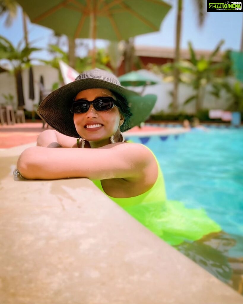Tuhina Das Instagram - Here you will find me this summer 🌊✨ #pool #poolday #pooltime #summer #summervibes #splash #instagram #instagood #freshness #love #tuhinadas Mumbai, Maharashtra