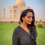 Tuhina Das Instagram - Feeling the beauty and love around! ✨ #throwback #flashbackfriday #traveldiaries #tuhinadas
