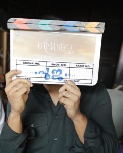 Unni Mukundan Instagram - Gandharva jr. 

STARTS ROLLING. 🎬🎥✨

First schedule starts rolling today. 10/02/2023 

Gandharva jr. | ഗന്ധർവ്വ jr. | ಗಂಧರ್ವ jr. | గంధర్వుడు jr. | கந்தர்வ jr. | गंधर्वा jr.

#Gandharvajr #UnniMukundan #VishnuAravind #PrasobhKrishna 
#SuvinKVarkey 
#SujithSujathan #PraveenPrabharam 
#JakesBejoy
#LittleBigFilms

Banner: little big films 
Produced by suvin k varkey & Prasobh krishna
Directed by : Vishnu Aravind 
Written by : praveen prabharam & sujin sujathan 
Dop : chandru selvaraj
Music : jakes bejoy 
Editor : Appu bhattathiri & Christy Sebastian 
Production controller : Manoj poomkunnam, Sajeev chandhiroor
Exe producer : vineeth j pulludan
Production designer : vinod raveendran 
Art director : ouseph john
costume designer : gayathri kishore 
Makeup: ronex Xavier 
VFX : mindstein studios 
Chief Associate dir: akhil c thilakan
Asst directors : Manu Pillai, Murali Krishnan, Arunlal, Akhil Chandran, Kiran Oommen Raj
Stills: Bijith Dharmadam 
Promotion Consultant: Vipin Kumar, 10g Media 

@gandharvajrmovie 
@iamunnimukundan 
@films.littlebig @suvinkvarkey @vishnuaravind10 @timbuktu.man @sujinsujathan @jakes_bejoy @appubhattathiri @chandruselvaraj @vineeth_joy_pulludan @g_kishore_gk @artdirectorvinodraveendran @sajeevchandiroor @manojpoomkunn @ouseph_john @muralikrishnan_official @akhil_c_thilakan @bijith_dharmadam @manupillaiii @anandpadmanp @vvipink @10gmedia @mindsteinstudios @dcrusandrew @arunlalsp