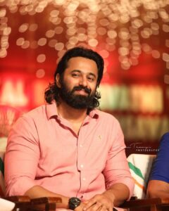 Unni Mukundan Instagram - ആറ്റുകാൽ കലാപരിപാടികളുടെ ഉദ്‌ഘാടനം  ആറ്റുകാൽ പൊങ്കാല മഹോത്സവം 2023 ☺️ ❤️ Blessed ❤️ @thampi.kiran_photography 📷