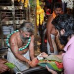 Unni Mukundan Instagram - ആറ്റുകാൽ കലാപരിപാടികളുടെ ഉദ്‌ഘാടനം ആറ്റുകാൽ പൊങ്കാല മഹോത്സവം 2023 ☺️ ❤️ Blessed ❤️ @thampi.kiran_photography 📷