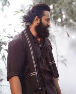 Unni Mukundan Instagram - 😊

@malikappurammovie 

🎶: @ranjin__raj 
📸: @rahulphotoshoot