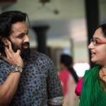 Unni Mukundan Instagram – At the Upanayanam Ceremony of dear Navneet ❤️ and catching up with my friend @iyerdivyas 🙃 @neeleshek 📸