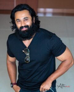 Unni Mukundan Instagram - Forward !