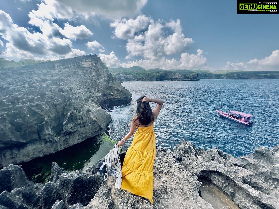 Vani Bhojan Instagram - 💛 @gtholidays.in Broken Beach, Nusa Penida - Bali
