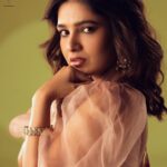 Vani Bhojan Instagram - Shot by @prachuprashanth Outfits & Styling by @chaitanyarao_official Makeup by @kalwon_beauty Hair by @ganesh_hair_architect