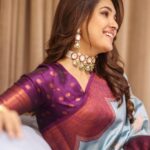 Vani Bhojan Instagram - Festive season is here and avail 10% off on this brand new handloom Maheshwari saree using the code VANIS10 @thepallushop @mspinkpantherjewel @arunprasath_photography
