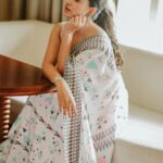 Vani Bhojan Instagram - Saree @bandananarulaofficial 📷 @arunprasath_photography
