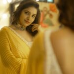 Vani Bhojan Instagram – Outfit – @studio149 Make up – @arupre_makeup_artist Jewellery – @mspinkpantherjewel