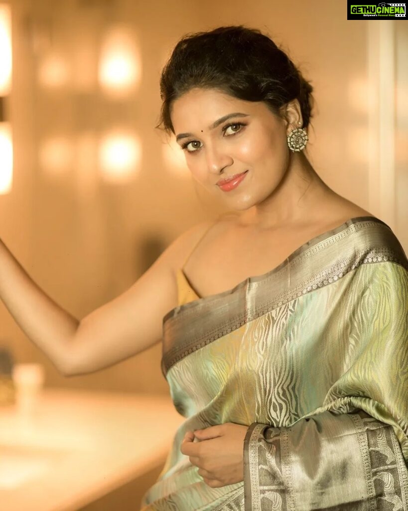 Vani Bhojan Instagram - To new beginnings with @draperysilk Loving this silk saree that is more than just a saree, but an expression. Check out The Aarambh Collection by Drapery Silk and find a saree that represents you #WomenOfDrapery #DraperySilk 📸 - @camerasenthil Make up - @artistrybyolivia Hairstylist - @mani_stylist_ Radio Room