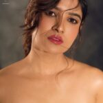Vani Bhojan Instagram – 💛 Shot by @prachuprashanth
Outfits & Styling by @chaitanyarao_official
Makeup by @kalwon_beauty
Hair by @ganesh_hair_architect