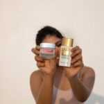 Vani Bhojan Instagram - My Summer Skincare ft. L’Oreal Paris Have been obsessed with the Crystal Gel Cream and UV Defenders. The two main skin care concerns of oily skin and UV protection have been taken care by these products and I can see my skin have that summer glow on. The crystal gel cream is packed with salicylic acid and gives 8 hours of oil control while keeping the skin crystal clear. The Uv Defender sunscreen has SPF 50+ and gives long hours of UV protection. Add these to your routine now and you will thank me! GIVEAWAY ALERT! 📍 Rules: Tag 3 people in the comments that you think should definitely try out this routine! One lucky winner will win the entire crystal range products! #Collab #UVDefender #crystalrevolution