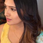 Vani Bhojan Instagram - ❤️ @makeupibrahim @vijayaraghavan_hairstylist3133