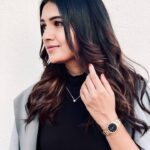 Vani Bhojan Instagram - It's time to treat yourself! Shop your favourite timepieces and jewellery from @danielwellington at 20% off. Combine this with my code DWXVANIB to get an additional 15% off over and above! Hurry, offer valid until the weekend. #danielwellington