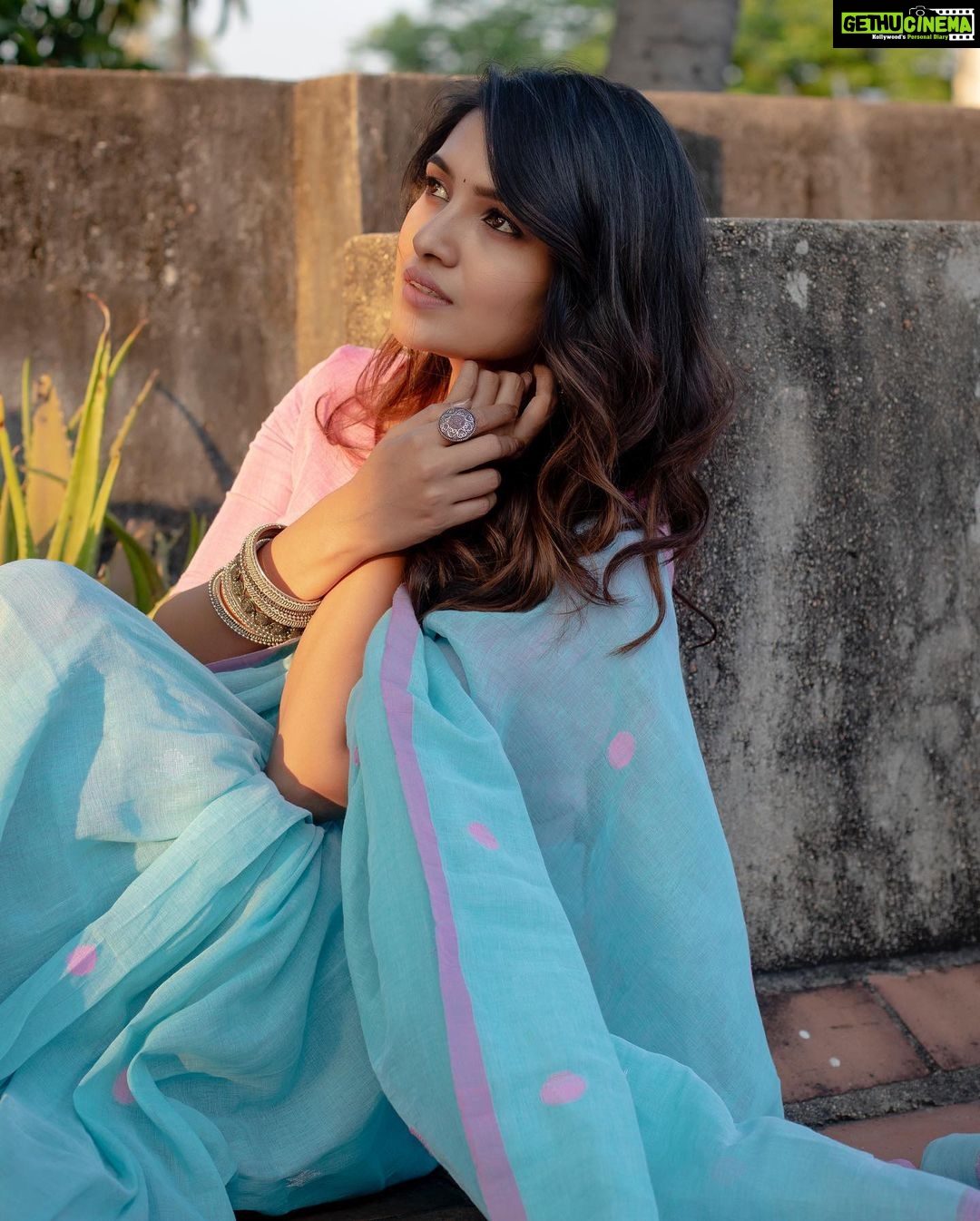 Vani Bhojan Instagram - ❤️ @thepallushop @kiransaphotography @swaadh @rimliboutique