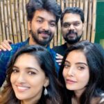 Vani Bhojan Instagram - #triplesthefun @actorjai @scharukesh @actor_vivekprasanna @madhuri_mj ❤️