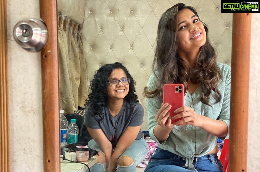 Vani Bhojan Instagram - #triplesthefun thank u so much for all the love and support ❤️❤️❤️