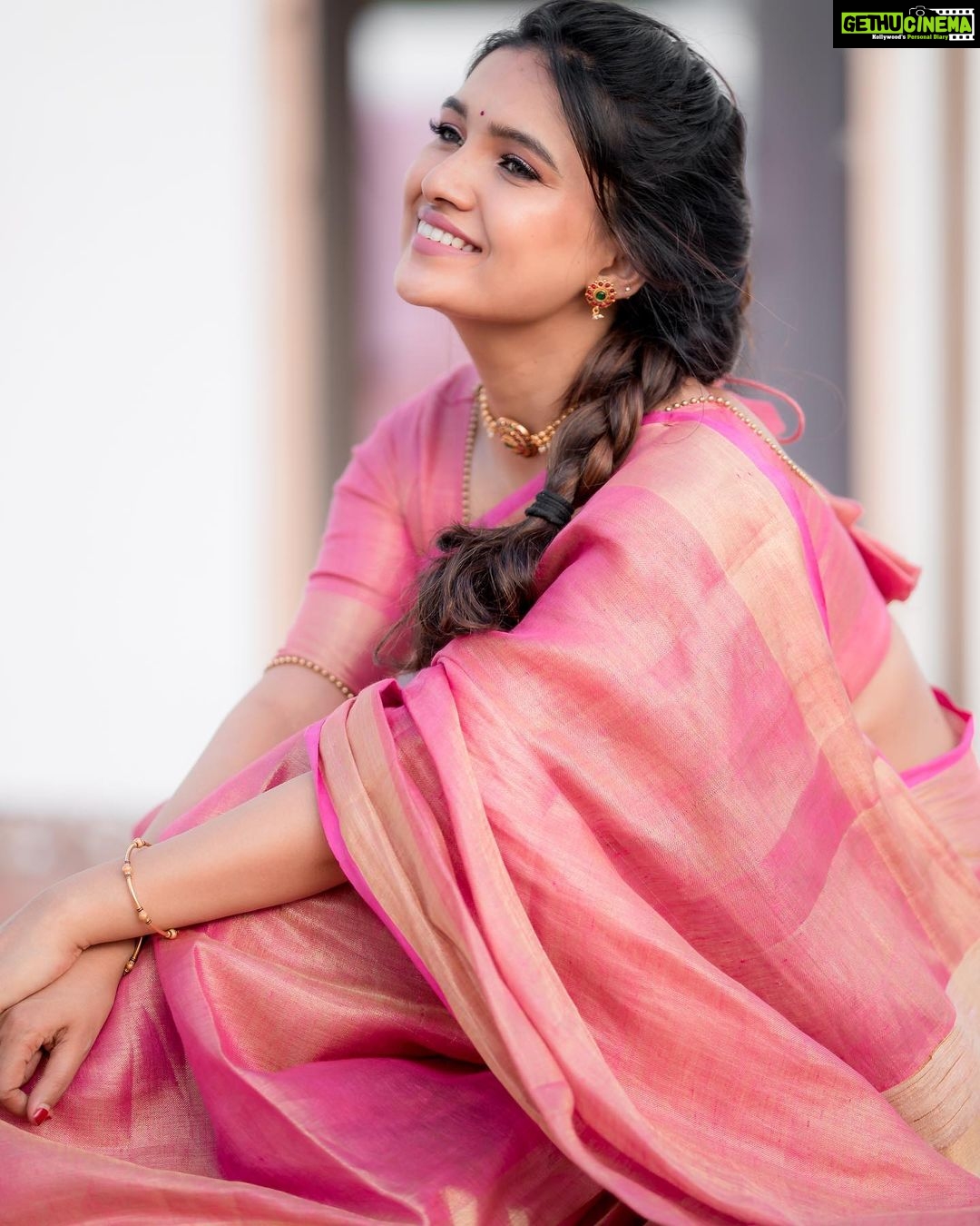 Vani Bhojan Instagram - @thepallushop @camerasenthil @perfektmakeover