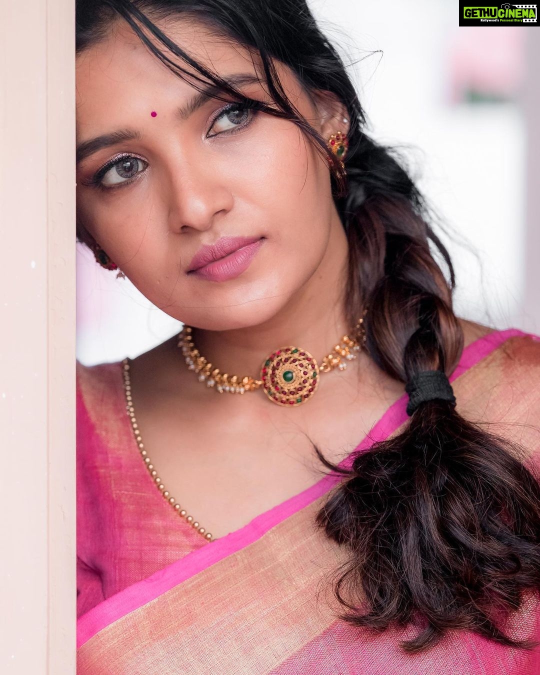 Vani Bhojan Instagram - @camerasenthil @perfektmakeover @vasahindia