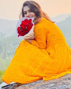 Vani Bhojan Instagram - Thank you for all the bday wishes ❤️. I'm grateful to all people who supported me through the years. Thank you for kindness and warm wishes ❤️❤️❤️love u all❤️❤️