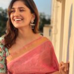 Vani Bhojan Instagram - ❤️ saree - @mathugai_handlooms