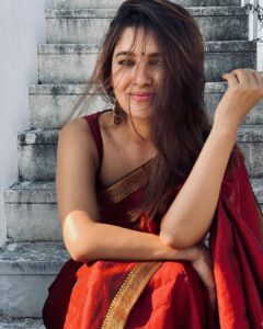 Vani Bhojan Instagram - ❤️