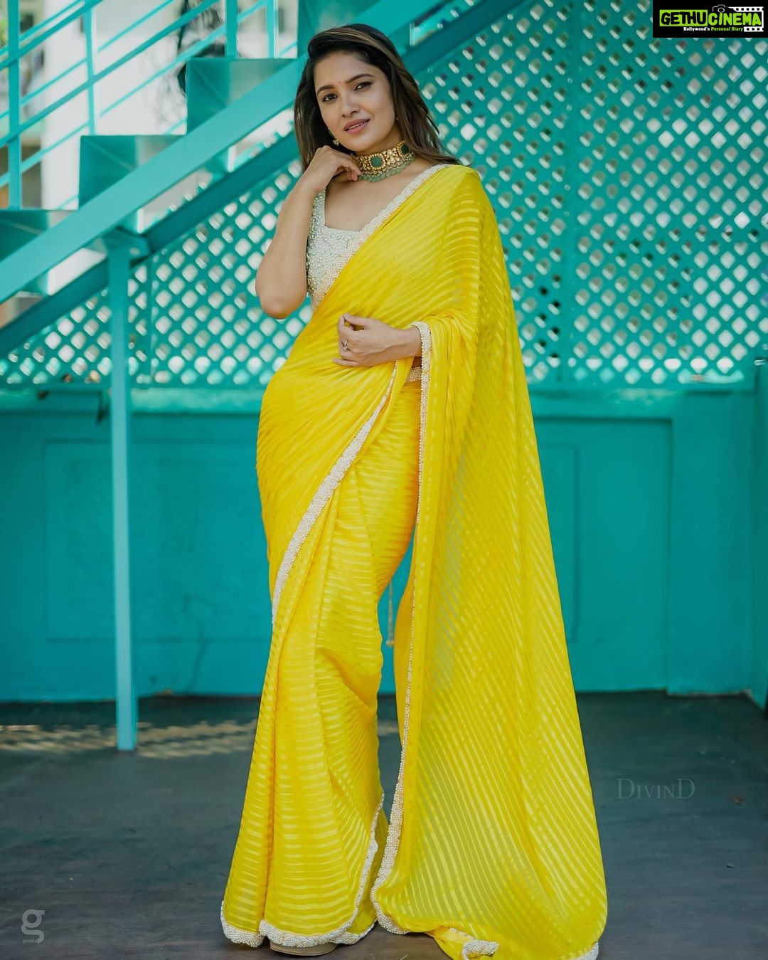 Vani Bhojan Instagram - Outfit - @studio149 Make up - @arupre_makeup_artist Jewellery - @mspinkpantherjewel