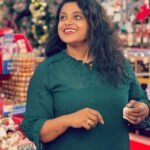 Veena Nair Instagram - Xmas days. ❤️❤️❤️ Nesto Supermarket
