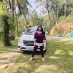 Veena Nair Instagram - 💞❣️💞 just oru try 🤪 Kollenda nadesha pedippichal mathi.nannayikolam VC @amjith.s Styling @nithinju #reelskerala #reelsishttam #reelsinstagram #reelstrending #trading #viraltrend #video #reelstofeelit #ilovereels❤️ #reelshot #wayanad #trending