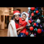 Veena Nair Instagram - Merry xmas ❤️🥰❤️🎄🤶🎅 📷 @anulalphotography Styling @nithinju MUA @rajeshkodungallurmakeupstudio 👗 @zoul_designz 🥼@j7westerns Location @parakkatnatureresortmunnar Jewellery @parakkat_jewels