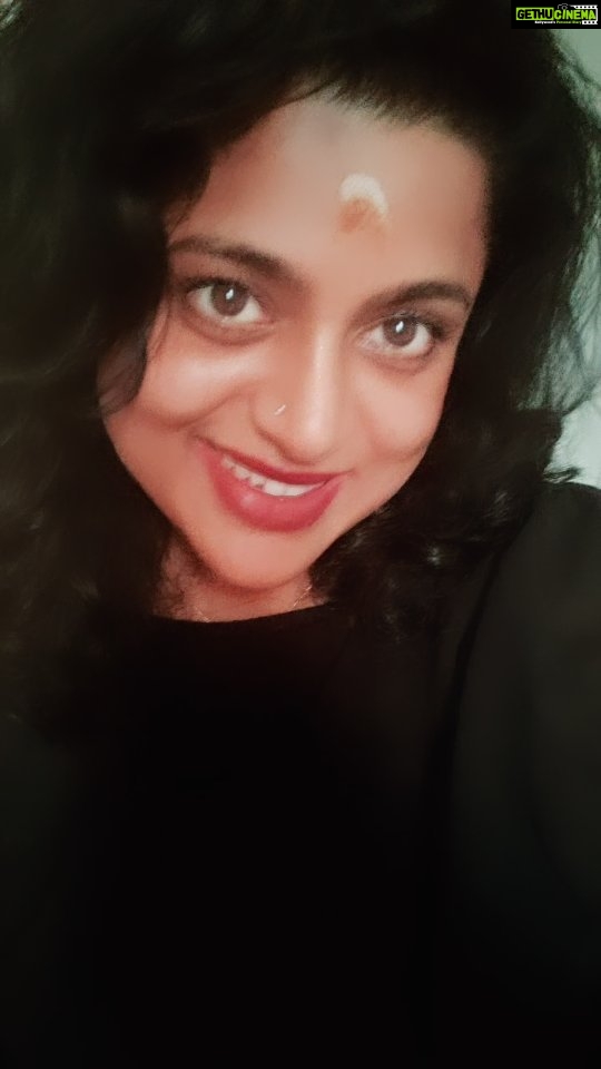 Veena Nair Instagram - No yennu.paranjal.no. Pala type no...🤪😂😂😂 #trending #insta #no #sayno #reelskerala #reelvideo #reelsinstagram #reelkrofeelkro❤️