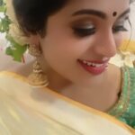 Veena Nair Instagram - ❤️ MC: @sheena_makeup_artist Styling :@kavithasantosh29
