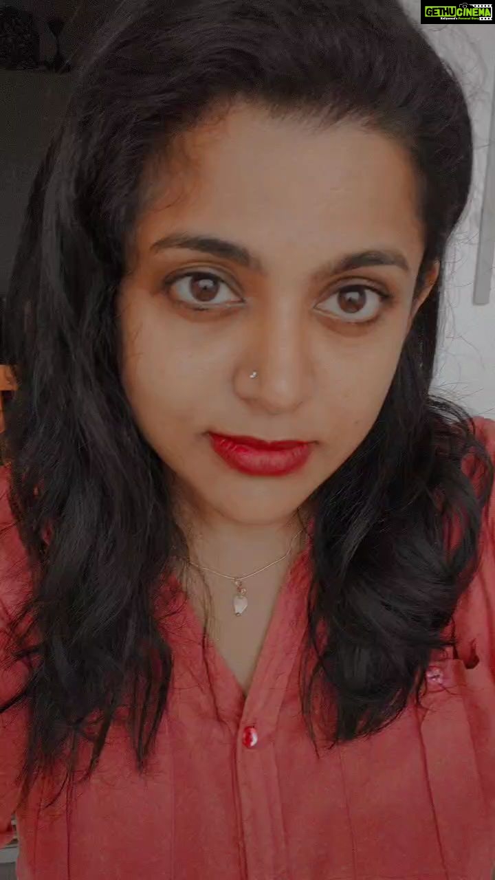 Veena Nair Instagram - Pinnalla.... positive vibe only......
